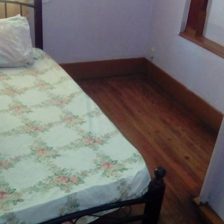 Robert'S Guest House Port of Spain Luaran gambar