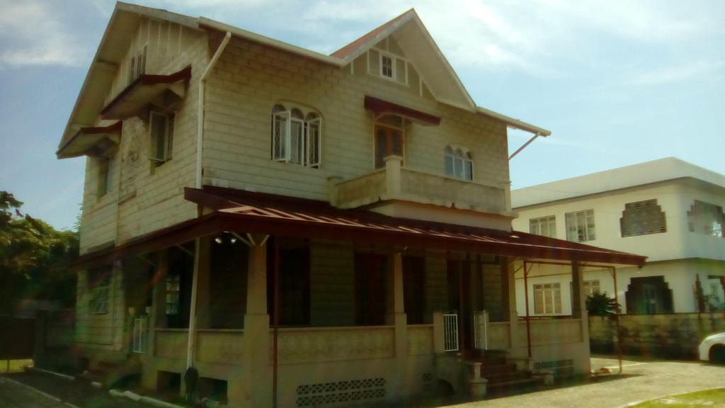 Robert'S Guest House Port of Spain Luaran gambar